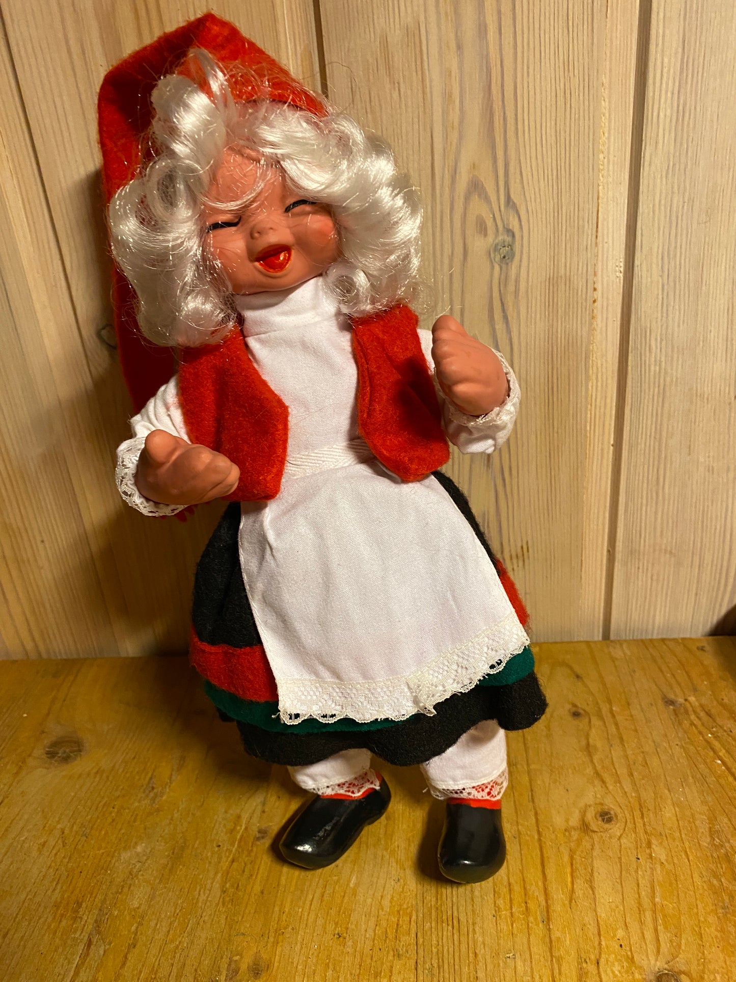 Nissejente i bunad 32 cm - Haslenissen