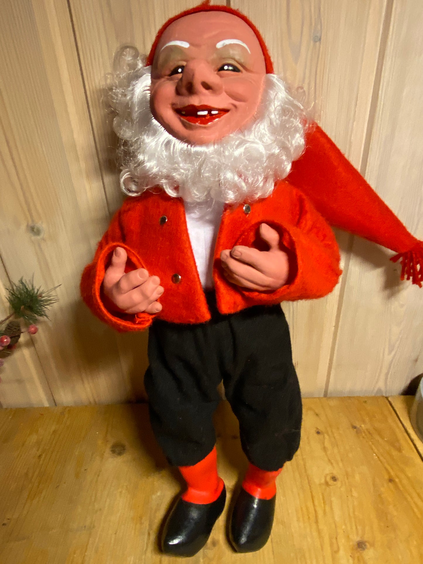 Nissefar med bunad - 36 cm - Haslenissen