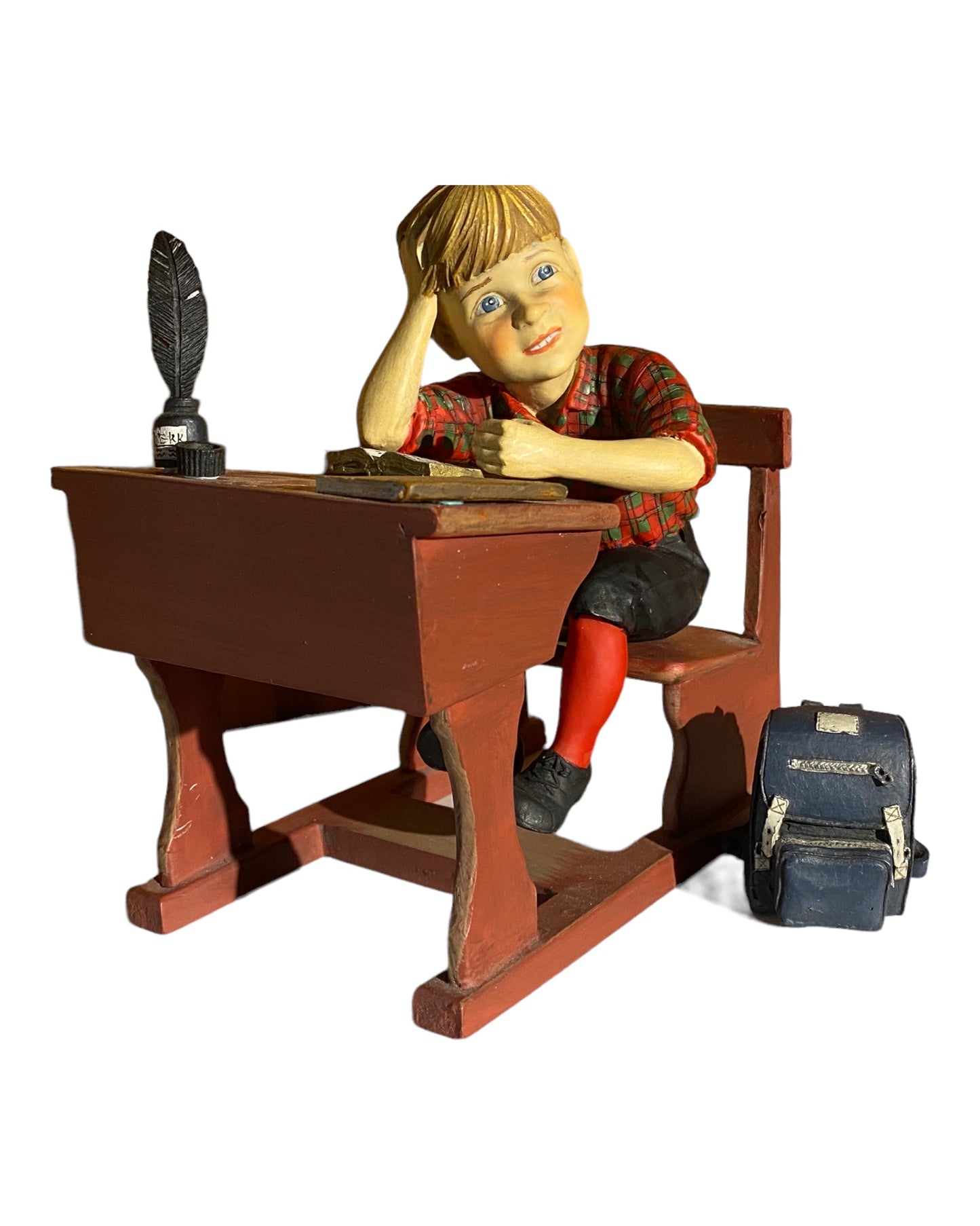 Skolegutt med pult - Candy Design