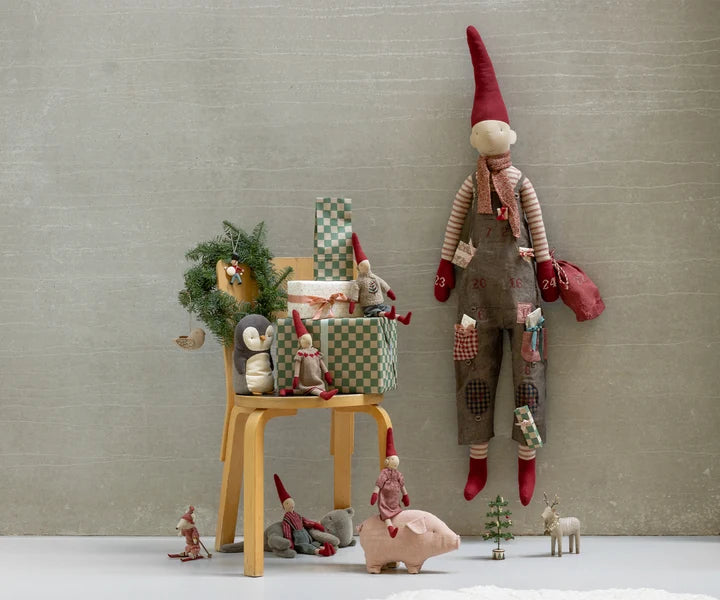Nissegutt med stripet genser - Maileg