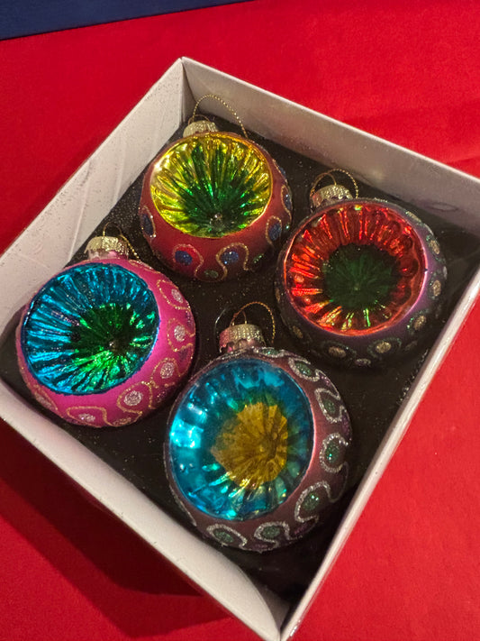 "Antikke" glass julekuler - Pobra